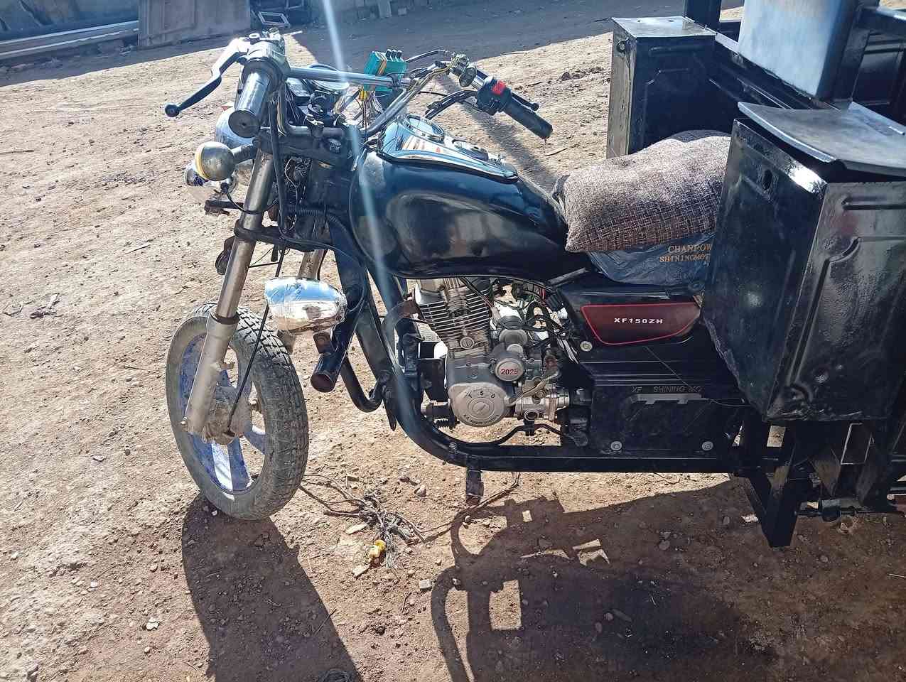 للبيع مديل 21كلك كلك مكفوله من السرقه اوراقه تلفن عندي جهازه من كلشي بيها مكينه 25السعرمليون اتصل ودلل ***********
