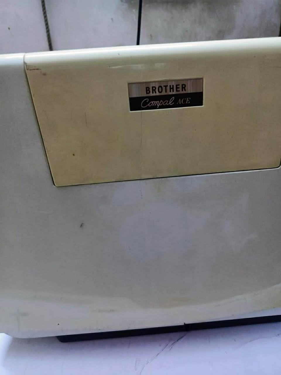 مكينة برذر للبيع ***********
