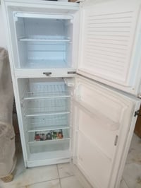 غراض • للبيع • ثلاجة
