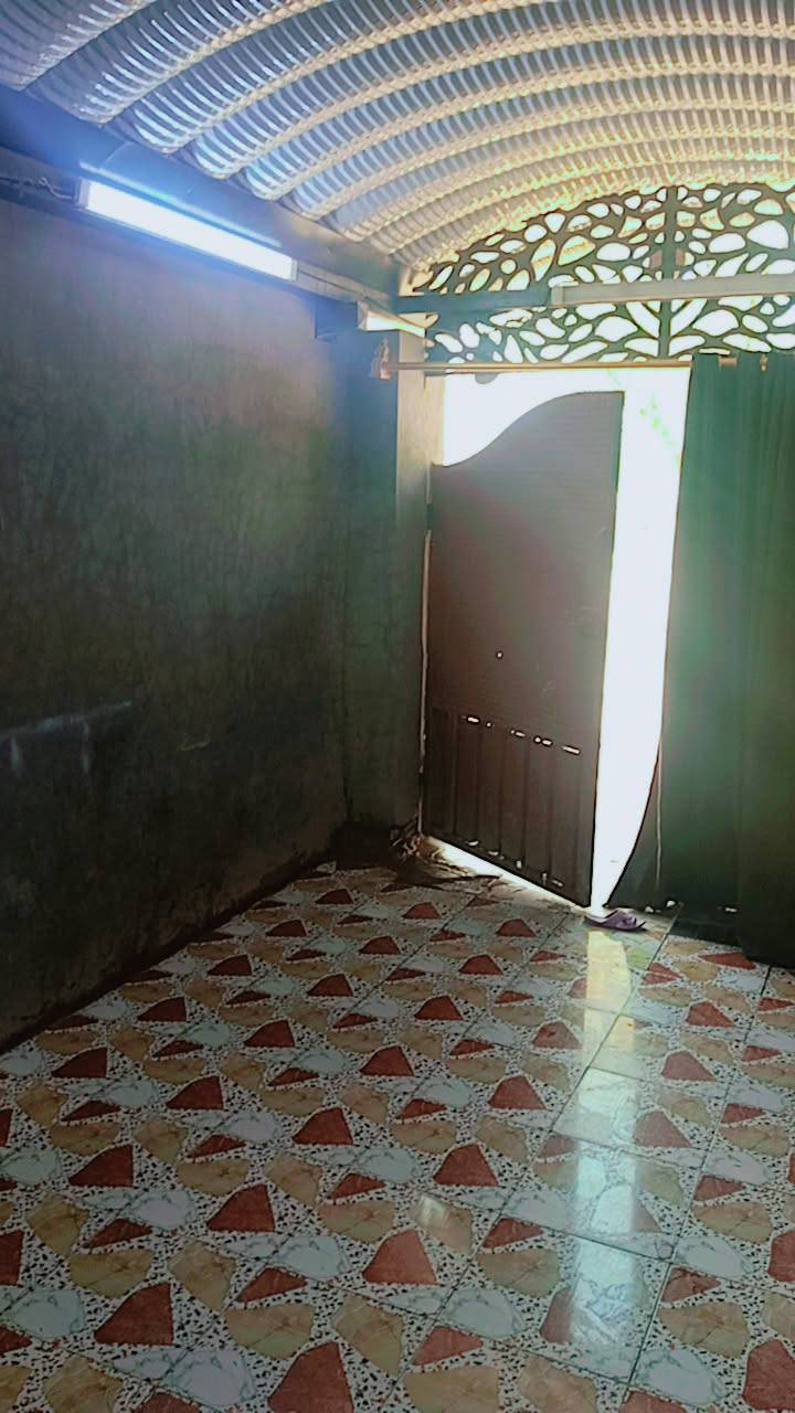 السلام عليكم 100 متر للبيع نهايه شارع المستشفى بيت طابو صرف الاتصال على الرقم واتساب***********
