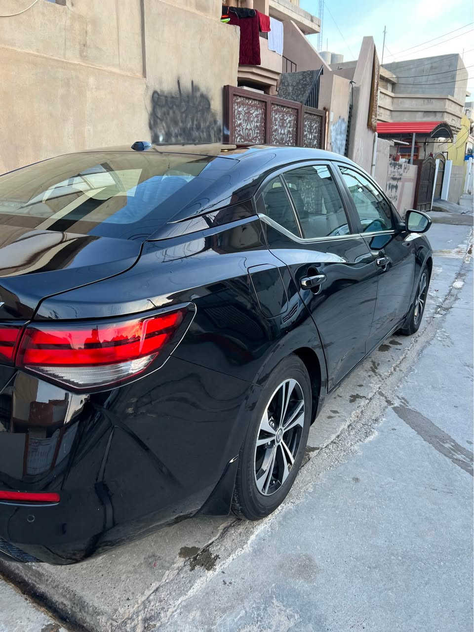 سلام وعليكم 
نيسان سينترا موديل 2022 
سيارة جيديد موصفات svمعروفه 
بصمة ابواب بصمة رادار امامي او جانبي 
سيارة بي 4 قطع كلير امريكا كبس ايرباك بيلدي 
ماشي 45 
سنوي و رقام جديد بسمنا
سعر 119. او مجال قليل 
رجا اذا مو شراي لا تخابر 
م *********** كركوك, العراق
