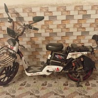 دراجة شجن للبيع السعر ٣٠٠ وبيهة مجال للتواصل‏‪0751 543 4102‬‏ بكاني بغ...