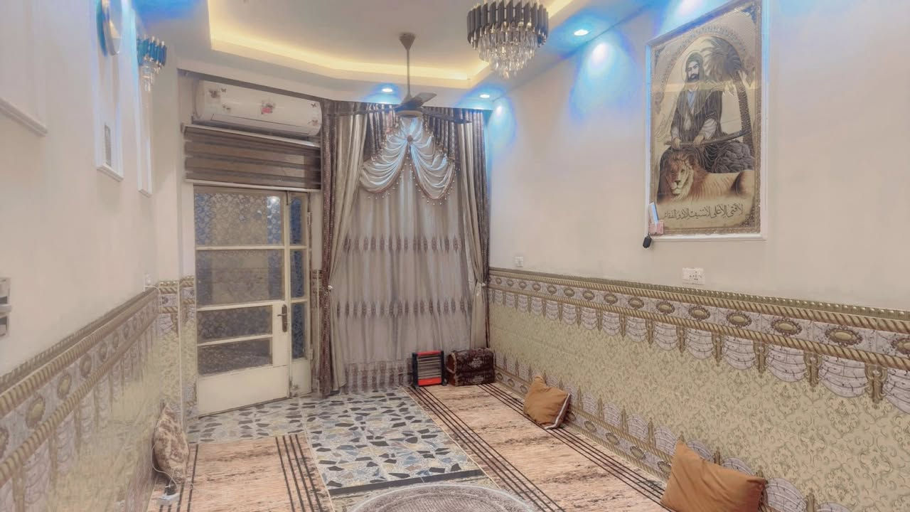 السلام عليكم دار للبيع المساحه 130 م بناء حديث كله طابوق مع اساس رفت الموقع على جهه القديم مقابيل عمود 10 للستفسار ***********
