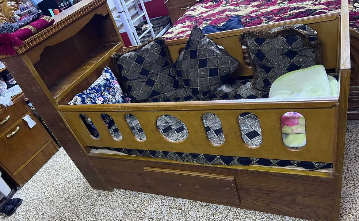 تخت اخو الجديد للبيع مال أطفال سبب البيع محتاجه


**إذا كنت صاحب هذا الإعلان وتريد حذفه لأي سبب، رجاءا أرسل رسالة إلى الدعم الفني**