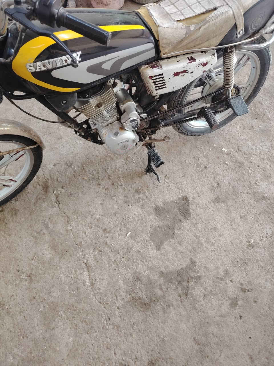 سلام عليكم ورحمة من رخصت الادمن دراجه البيع موديل واحد وعشرين شلعه ومعدل اتشك الكاع سلف هندر شغال مكينهاا لاتبخير ولا تنقيص ملحضات قليله بيهاا السعر 450 وبيها مجال أوراق كمرك متفوع المكان بغداد قريب عله شعب اني خادم


**إذا كنت صاحب هذا الإعلان وتريد حذفه لأي سبب، رجاءا أرسل رسالة إلى الدعم الفني**