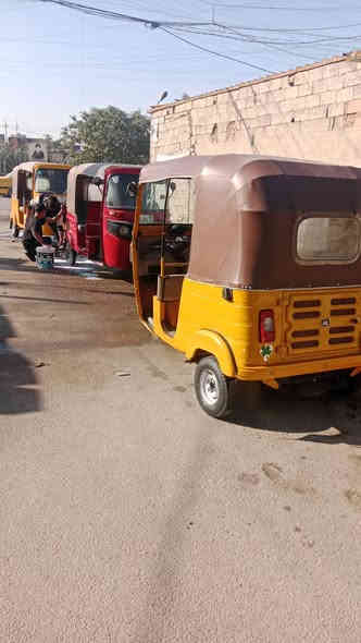 سلام عليكم تكتك للبيع موديل 19شهر6 رقم سنويه تحويل مباشر عنوان شهداء عبيدي ستفسار عله رقم ***********
