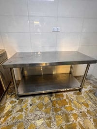 غراض مطعم للبيع ميز سل ستيل وسنك وكاونتر للاستفسار 📞 07713080897
