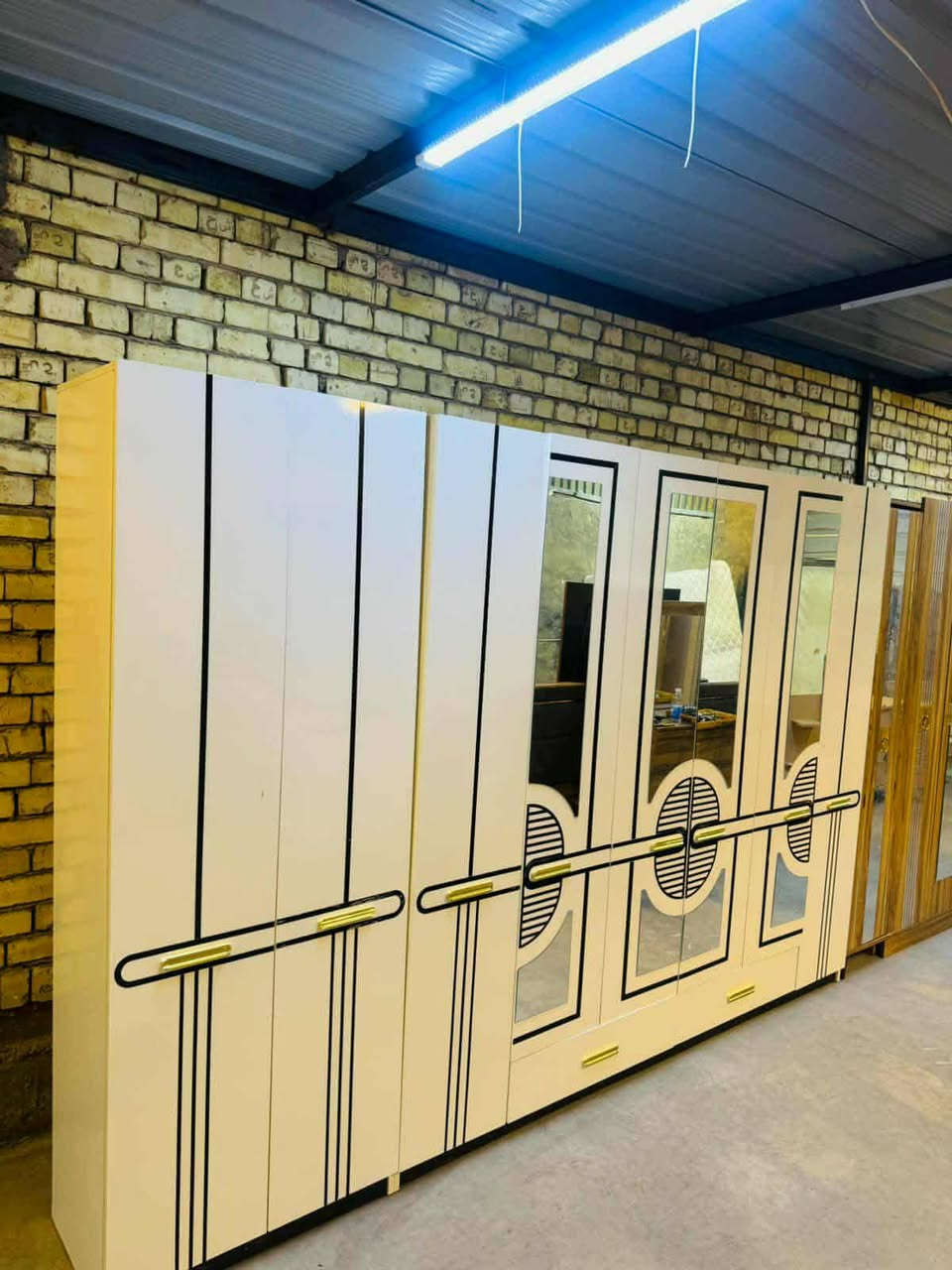 غرفه ترڪي مستخدم 
مديل حديث 🇹🇷
10قطع 
جربايه مخزن 🛌
شازلون مخزن 💢
نضافه 95\💯
نضام ابواب 💢
السعر 750قفل 💸
مع شد🪛 ونقل 🚚  مجاني  داخل بغداد  محافظات بكروه


**إذا كنت صاحب هذا الإعلان وتريد حذفه لأي سبب، رجاءا أرسل رسالة إلى الدعم الفني**