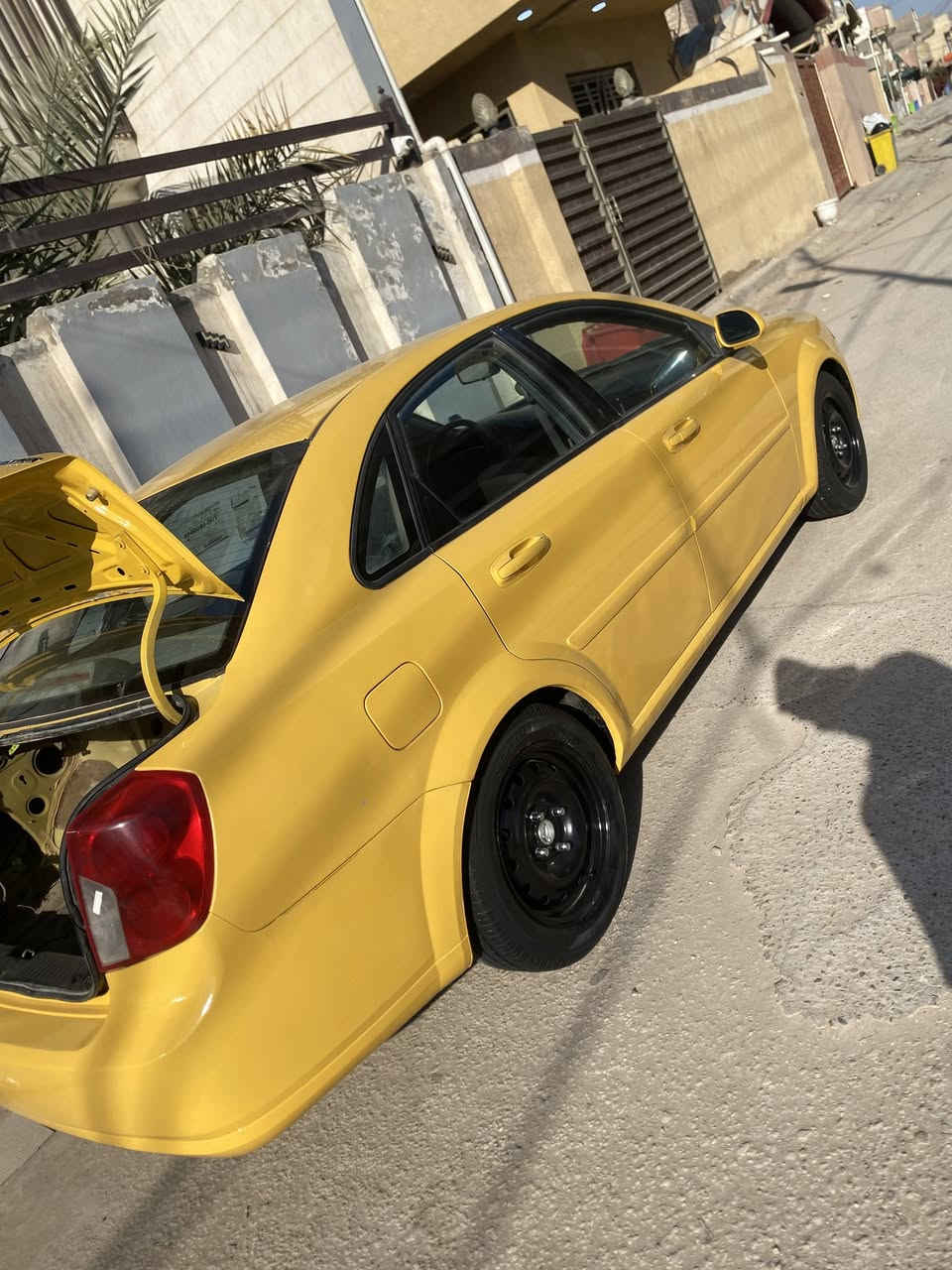 السلام عليكم 
اوبترا خليجي موديل 2011 الشركه العامه مكينه كير حداديه تخم تاير كهربائيات كله جديد رقم بابل انكليزي سياره بااسمي هزه جديده سنويه ل 31 مصفره هيئه وغرامات حادثه جاملغ خلفي بدون شاصي بدون دواخل مكاني بابل مركز سعرها 60 وبيها مجال قليل 
 رقم 
***********
