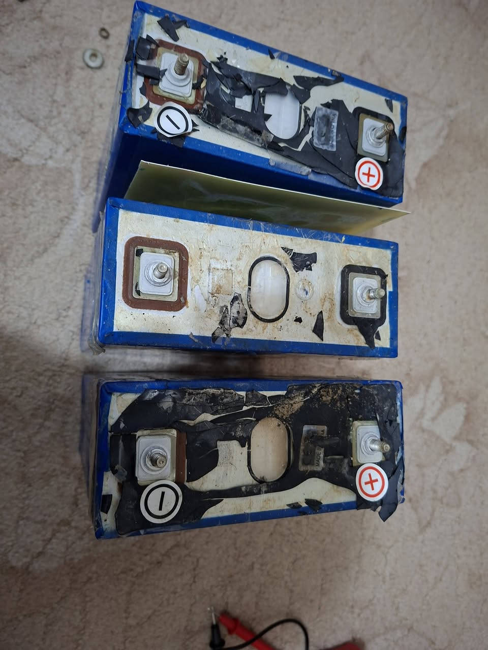 متوفر ٣ بطارية 3.2فولت 280امبير قوة عالية (مستعمل) ابيع بشرط شغل و مضبوط
فيديو توضيحي في أول التعليق
متوفر توصيل


**إذا كنت صاحب هذا الإعلان وتريد حذفه لأي سبب، رجاءا أرسل رسالة إلى الدعم الفني**