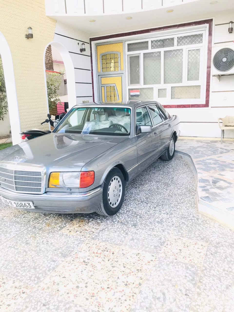 سلام عليكم مارسدس موديل 1991  /SE 300
فول موصفات اربع جام كهرباء / سلايت فتحه طكتين 

كشنات جلد / تحكم كهرباء ￼

بلاديه سياره / مصبوغه جماليه فقط 

كير ومكينه بلاديه 

تخم تاير 

عالي ناصي كهربائيات كله بشرط 

اريل شغال ويه سويج 

دبل فيتبم 

شلعه ومعدل خير من الله 

مكان سياره بغداد 

سعر 97 وبي مجال 

رقم هاتف ***********
