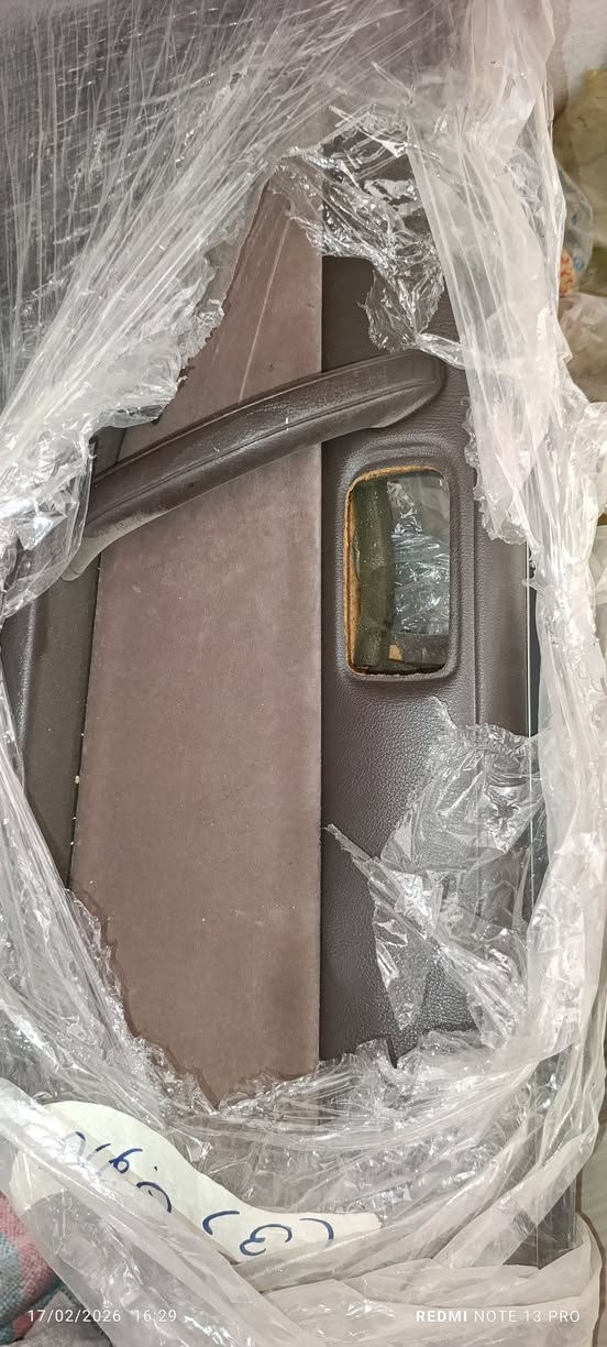 بطاين.     سماعات.  قفل.  ماطور.   هارتوب 
العنوان سوق الشيوخ طريق العكيكه السايدين مجمع الاصدقاء ***********.  واتساب
