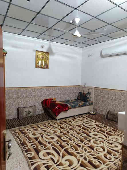 دار للبيع 100م حي النداء  شارع المكاتب طابقين بناء جناي اساس وسقف صب كونكريت اساس وسقف  
الطابق الاول
غرفة
صال
حمامات عدد 2
مطبخ
استقبال
الطابق الثاني
غرفة عدد 2
صالة 
حمام
السعر 140
***********
