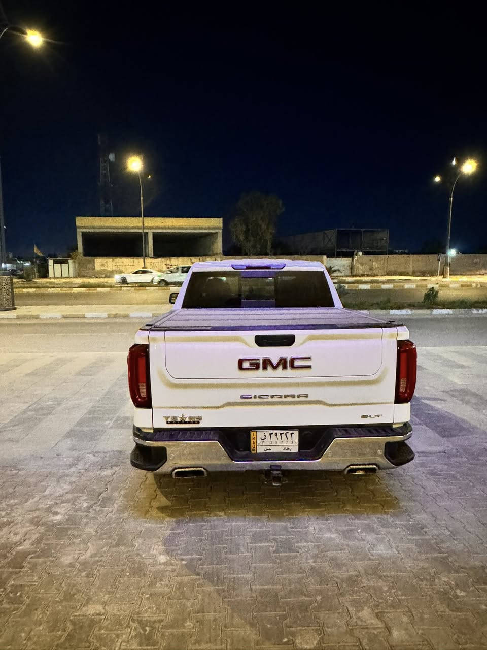 جي ام سي سيرا
مديل21
فئة slt
مكينة v8 5300
فول عدا الفتحة
فور ويل 
كشن تدفئة تبريد +خزن
ما اطول عليك المنشور كل المواصفات بيه عدا الفتحه
باب طويل بدي قصير المرغوب 
رقم بغداد بأسمي تحويل 
سياره حادثه جاملغ ايمن وباب صدر ايمن
سيارة جاهزة صدر جديد منظومة تبريد جديدة بعهدي بل ضمان
مكان السيارة الناصرية و بغداد 
***********
