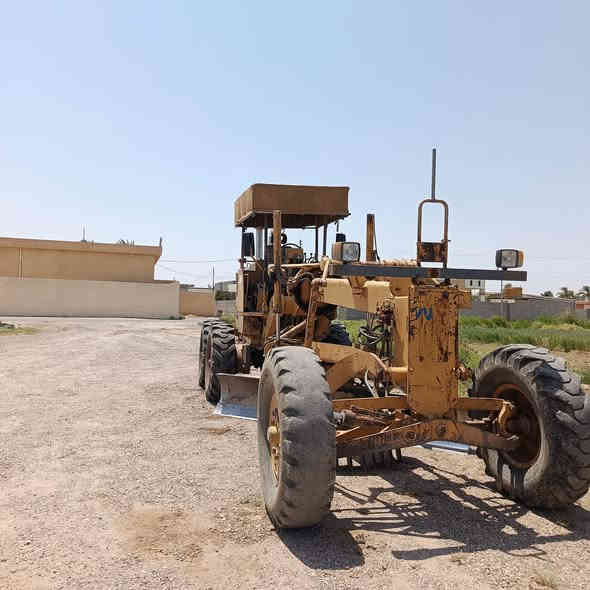 السلام عليكم اللبيع او مراوس بسياره  كريدر كوماتسو 605مرقم رقم جديدبغداد باقي بس لواحد  كريدل ماشالله عليه كبل لشغل مكينه جاهزه حالين بشغل مضخه جديده كهربائيات كله شغاله السعر 150وبيه مجال قليل مكانه رمادي  الرقم***********
