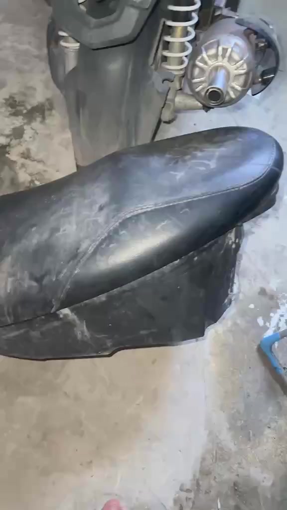 السلام عليكم كشن رياضي اصلي كلش نضيف مال 140 للبيع سعره 40متواجد خاص


**إذا كنت صاحب هذا الإعلان وتريد حذفه لأي سبب، رجاءا أرسل رسالة إلى الدعم الفني**