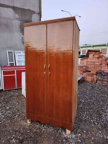 السلام عليكم  مسواگ جديد اخشاب في (ساحة الخضرانيه ) 
ابوسمير الجبوري للأثاث المستعمل الموقع الخضرانيه الشارع العام للأستفسار الأتصال على الرقم (***********) و بي واتساب
