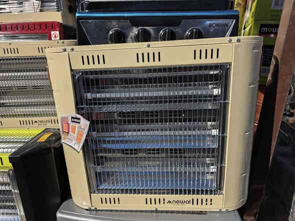 اهلا وسهلا بكم 
معرض عمار الشماطي للاجهزه الكهربائيه والأثاث المنزالي 

صوبات كهربائيه+ نفطيه+غازيه+زيتيه
 
نوعيه راقيه اصلي 
ضمان سنه 
للاستفسار اكثر مراسله صفحه 💌 واتساب***********
