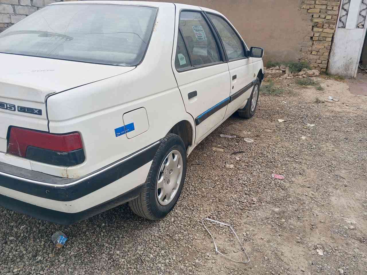 بيجو 405 رقم بغداد سنويه لل 29تبريد تدفئه جاهزه السعر 35  ***********
