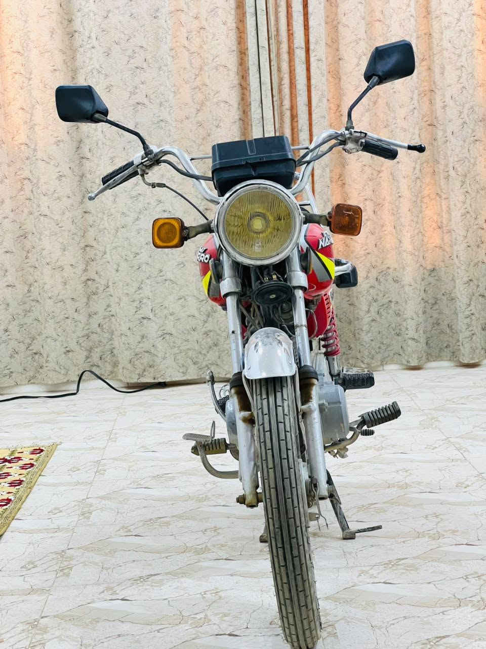 يالله سلام عليكم
مراوس اي نوع وانطي فرق 

دراجه نامه برو  كهربائيات شغاله تجفيت جديد تخم تاير

كلك مكفوله سعر 400 وبيها مجال مراسله خاص او اتصال ***********
