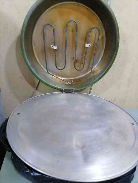 السلام عليكم يوجود مواعين درجه أولى يوجد تنور كهربائي نوعيه متازه يوجد صحونه كلش حلوه مكاني البصرة ابو الخصيب رقمي ***********
