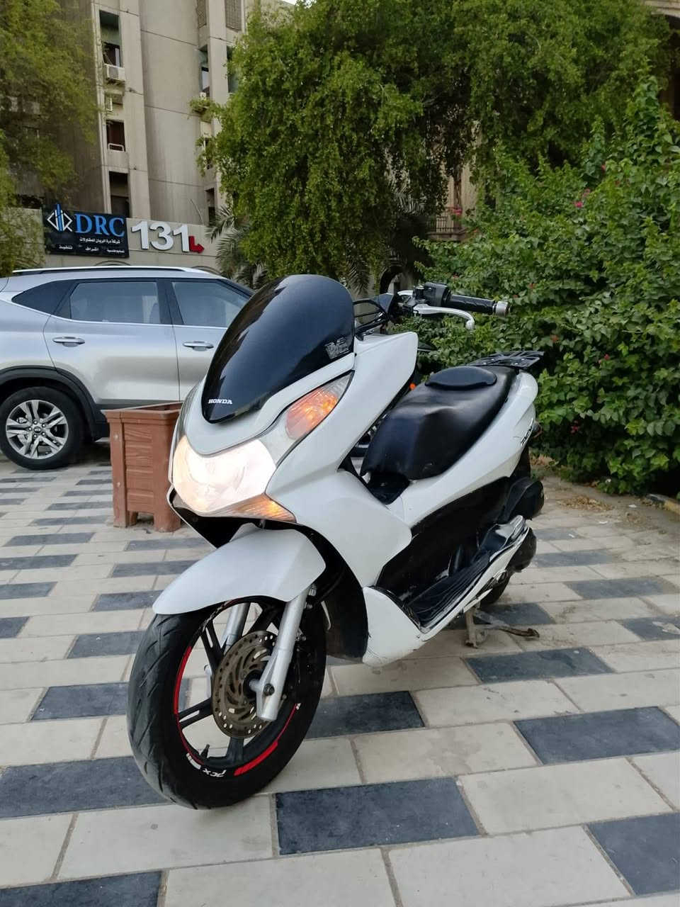 سلام عليكم دراجه pcx الجيل الاول ياباني gf  حجم ١٥٠ بلديه مكفوله كفاله عامه ماشيه ٦٠ شرط االمحرك مامفتوح كهربائيات شغاله كفرات بلاديه السعر مليون و٣٠٠ مكاني بغداد قرب مقهى البيروتي  ***********من
