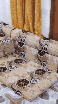 السلام عليكم
ديوان وياه 4 تكماله بعده جديده 
 وميز بلازمه رايدهن 200
واذا وحده الديوان 150 
العنوان : الاسكان الصناعي 
للاستفسار الاتصال على الرقم ***********
