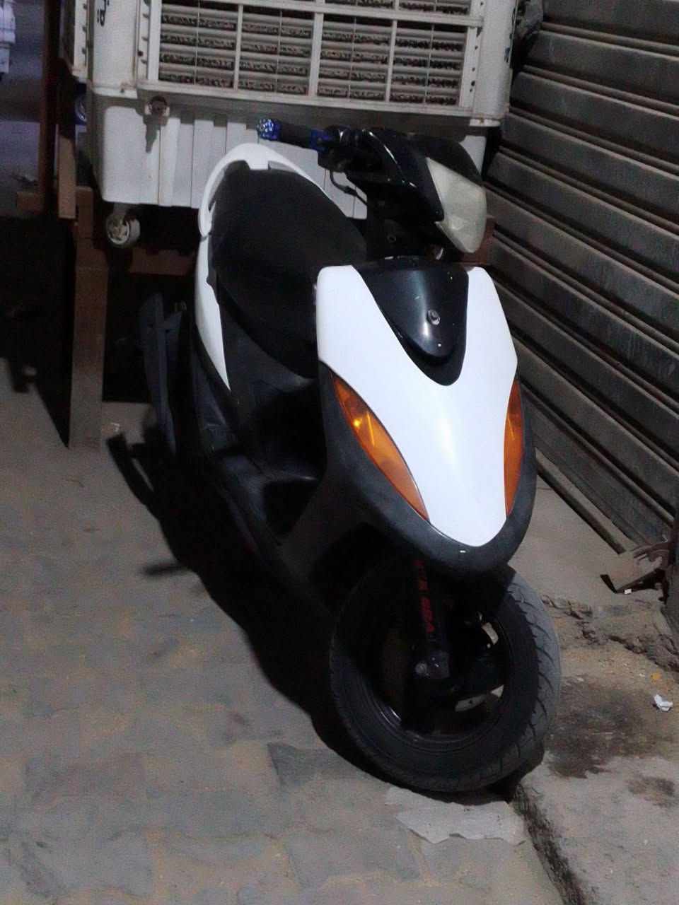 سلام عليكم ماكس عدله نضيفه مابيه اي نقص كهربائياته كله شغاله مبدل بيه ولفات كامله  سلف هندر بيع او مراوس بوليس نضيفه سعر البيع 600 وبيه مجال بسيط كلش


**إذا كنت صاحب هذا الإعلان وتريد حذفه لأي سبب، رجاءا أرسل رسالة إلى الدعم الفني**