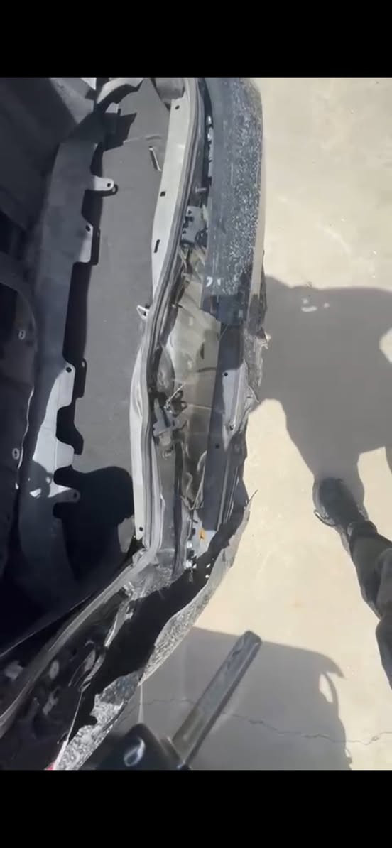 كورلا موديل ٢٠٢٣ وارد امريكي ضربتها قبق جنطة ومصلح بدون دواخل بدون ايرباك للاستفسار اتصل *********** 
مثبت سرعة 
تحديد مسار
رادار 
اوتوهولد 
مودات القيادة 
هند بريك دكمة 
تحكمات ستيرن 
السعر ١٦٠ مع المجال
