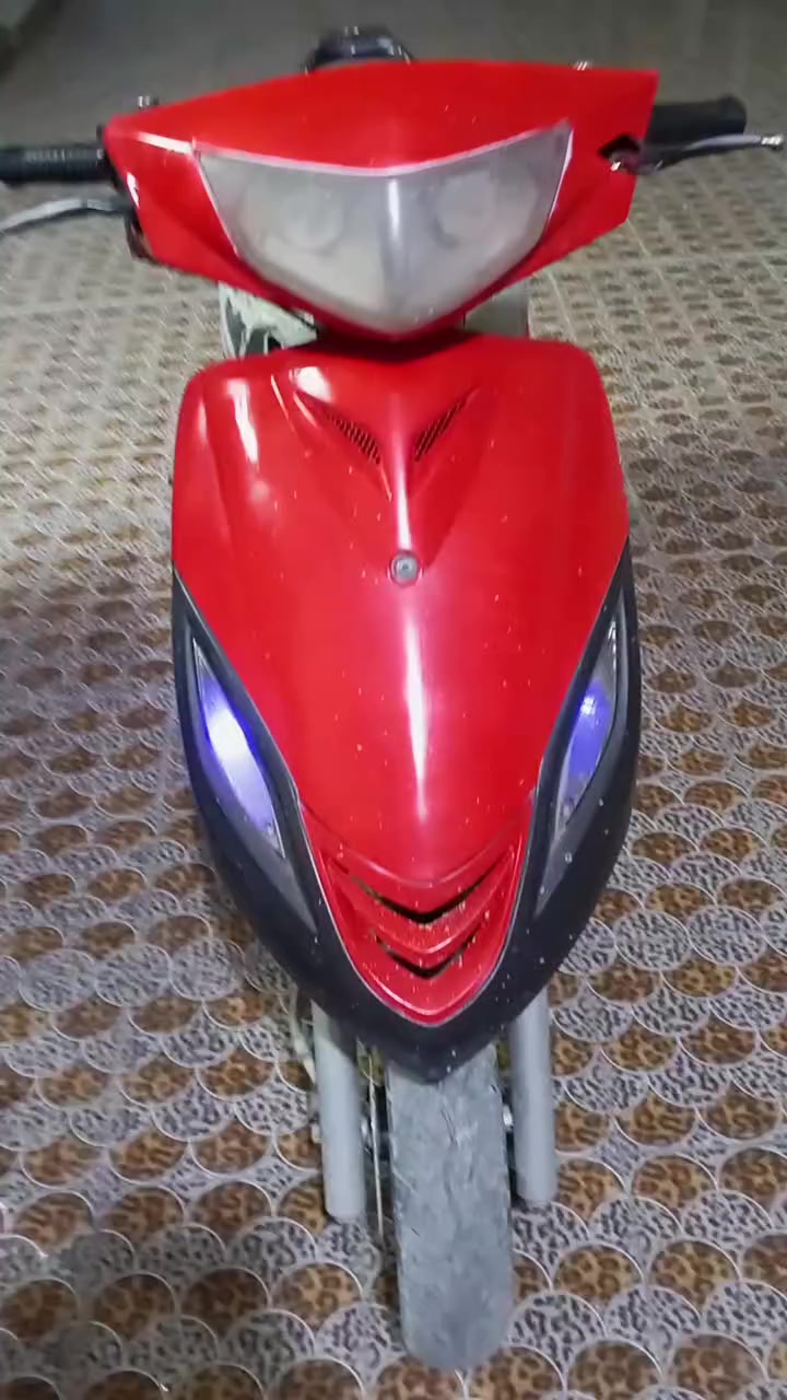 السلام عليكم ماكس 140 درجه مفتوحه صالنصه رياضي 
هندر واحد  السعر 250, وبيعه مجال مكان حله حي العسكري شارع 80


**إذا كنت صاحب هذا الإعلان وتريد حذفه لأي سبب، رجاءا أرسل رسالة إلى الدعم الفني**