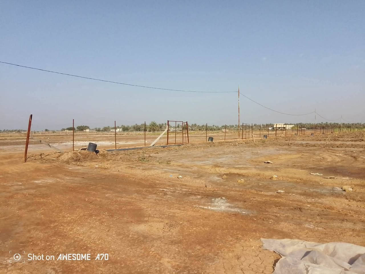 السلام عليكم هيكل للبيع المساحه الكليه 500 متر طابو زراعي سند 25 تحويل مباشر باسم المشتري متوفره كل الخدمات الورديه ظهر علي ابن الحسن ابو هدمه عرض الشارع 10 امتار بالتقسيم الجديد السعر 75 وبي مجال الاستفسار ***********
