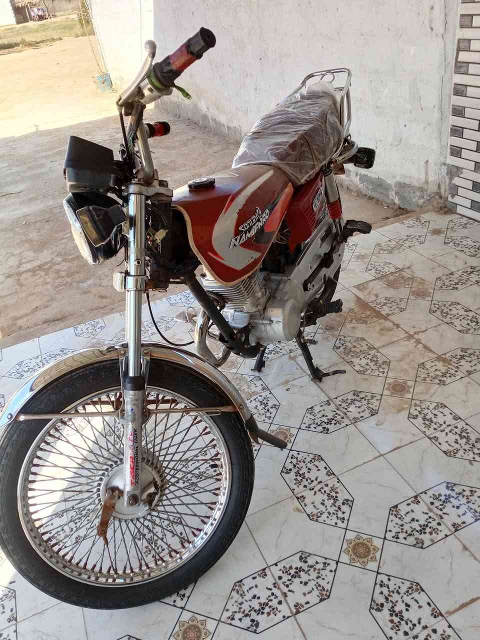 سلام عليكم للبيع دراجه اوراق صولي موديل 2021 مابيهه اينقص فقط بس صوت بصيط بل دشلي سعر 350بيهه مجال مكاني بابل شوملي رقم***********
