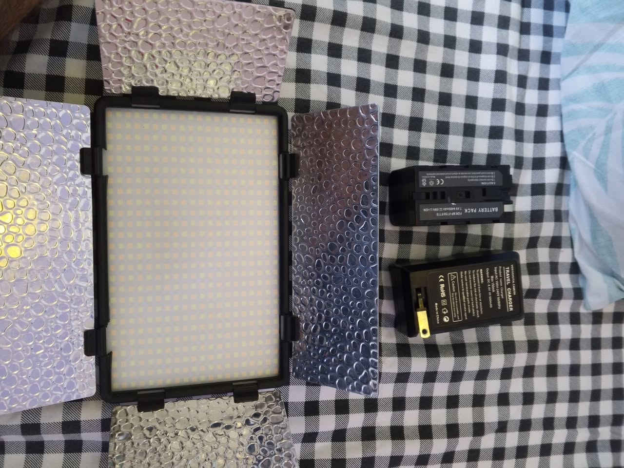 سلام عليكم شباب 
عندي معدات كامره للبيع شلعه كلهن 
جدد استخدام قليل 
مكاني بغداد مدينه الصدر 
توصيل موجود بس الي يريدهن شلعه


**إذا كنت صاحب هذا الإعلان وتريد حذفه لأي سبب، رجاءا أرسل رسالة إلى الدعم الفني**