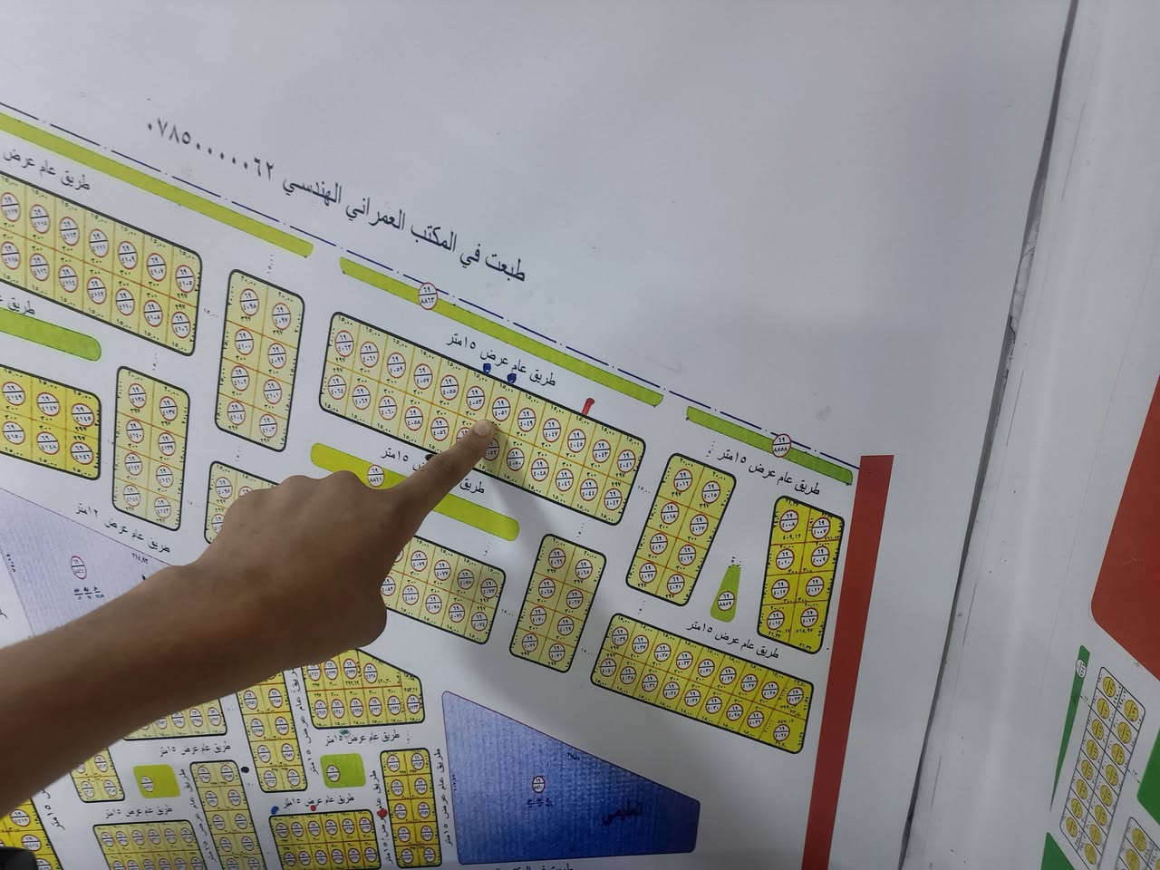 سلام عليكم قطع طبك على الشارع العام في ٤الاف ارقه مربع على الشارع مباشر السعر ثنينهن ١١٠وبي مجال للشراي اتصل ***********
