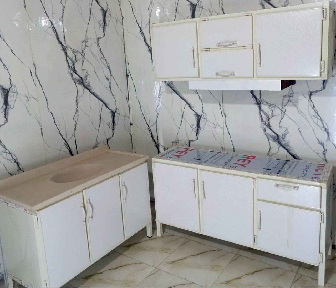 كاونتر مترونص مع ملحق متر ونص مع سنك مرمر متر و20 السعر 💸210 الف فقط تخفيضات لفتره محدوده سارعو بل حجز قبل انتهاء العروض. *********** رقم واتساب.
