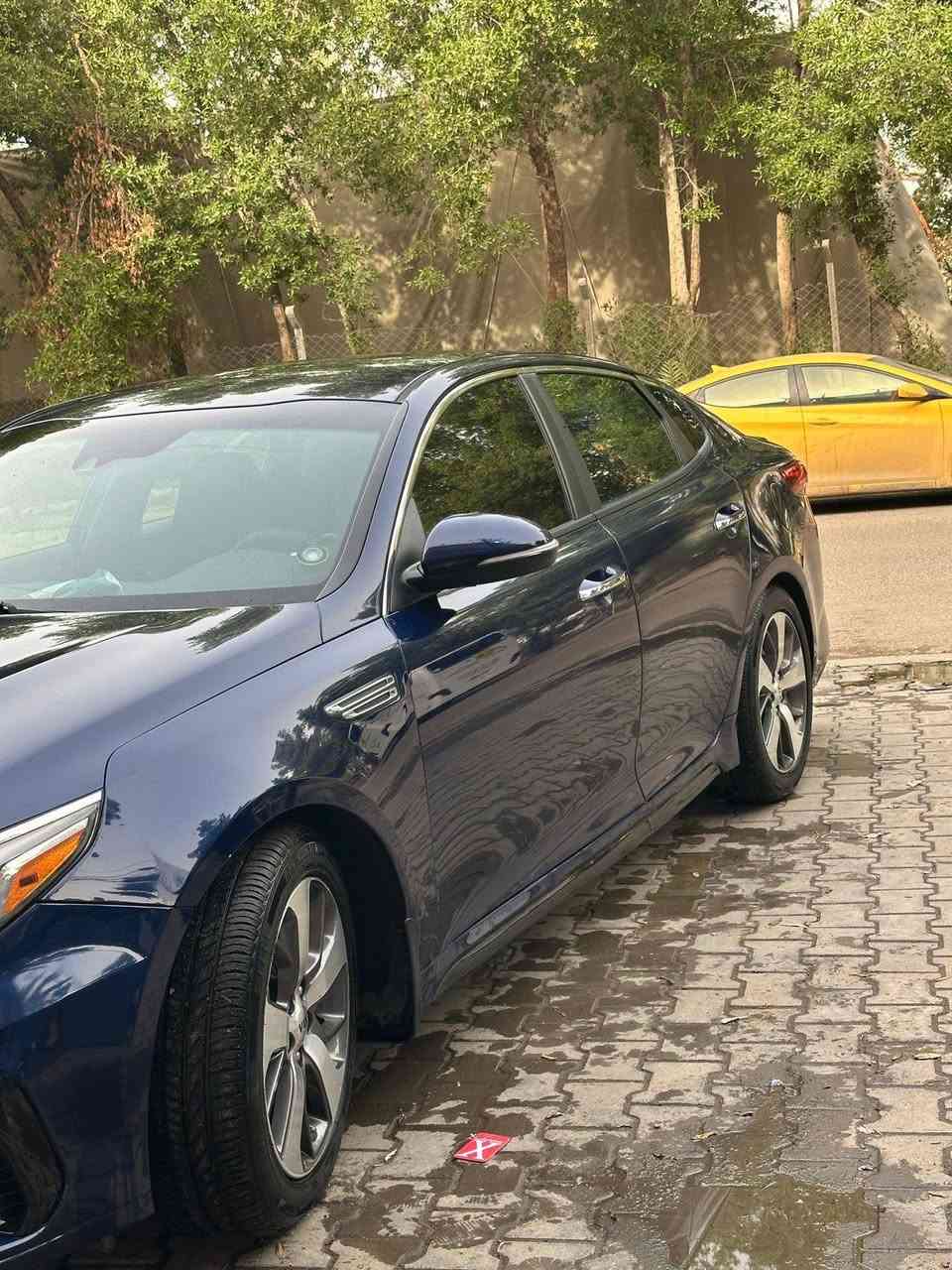 السلام عليكم كيا اوبتما 2020 فئةS 
وارد امريكي صور الحادث موجوده 
موصفات
شاشه جبيره كار بلي 
تحديد مسار وقياده ذاتيه
شاشة اعطال سياره بيها موصفات اهوايه معروفه 
سياره بيها صبغ جم قطعه جاهزه وكامله 
ممتواجد فيس للستفسار الاتصال ع رقم الهاتف
*********** مكان السياره بغداد الجديده
