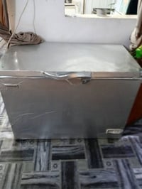 ثلاجة • كلمن • للبيع