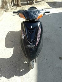 دراجه بريز سرعه 140 تشتغل سلف وهندر مكينه نضيفه كهربائياتهه كلهه شغاله...