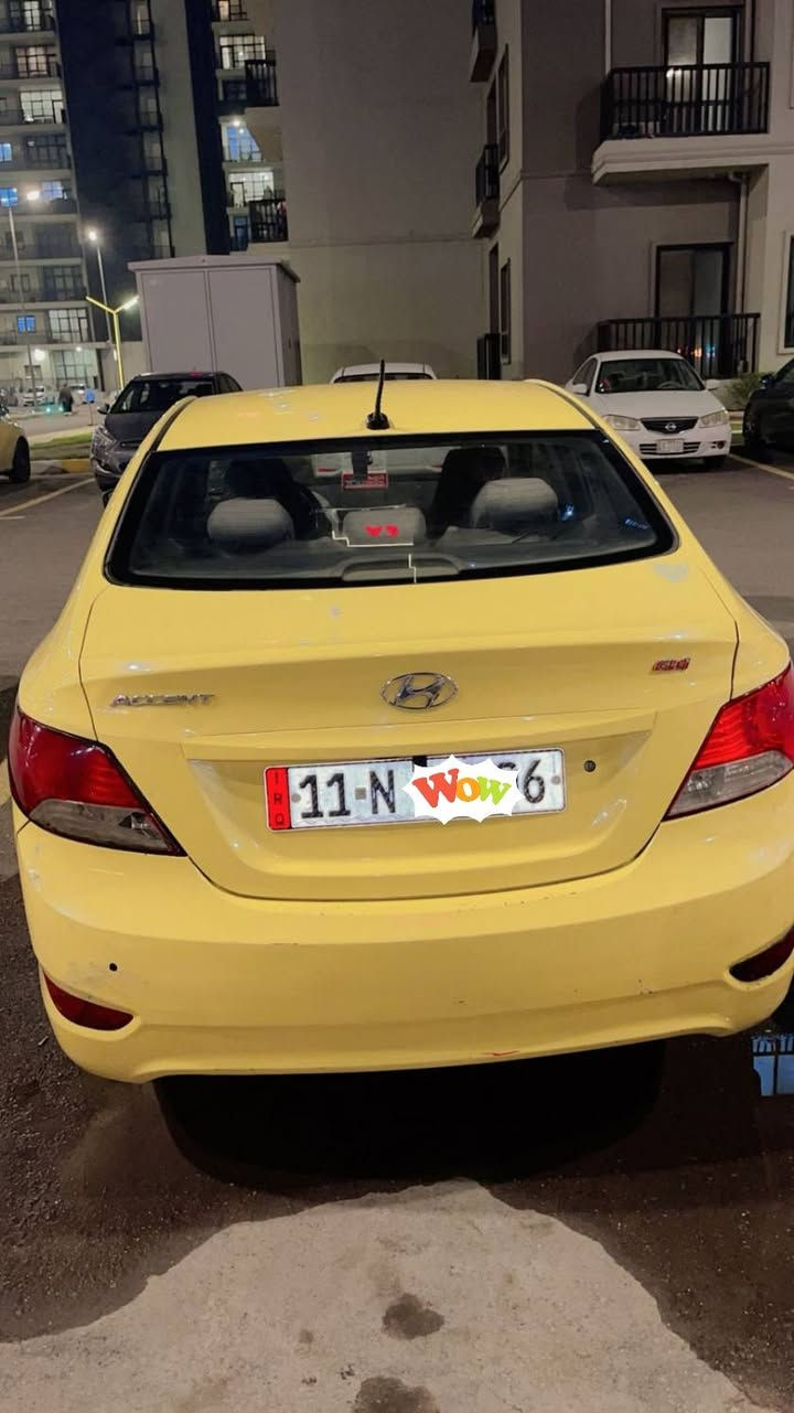 السلام عليكم اكسنت وارد امريكي موديل 12
حادث بنيد فقط مصلح نفسة السيارة خير من الله جاهزة نقصها بس تبريد للاستفسار اكثر اتصل بلرقم 
***********
مكان السيارة بغداد الكرخ
