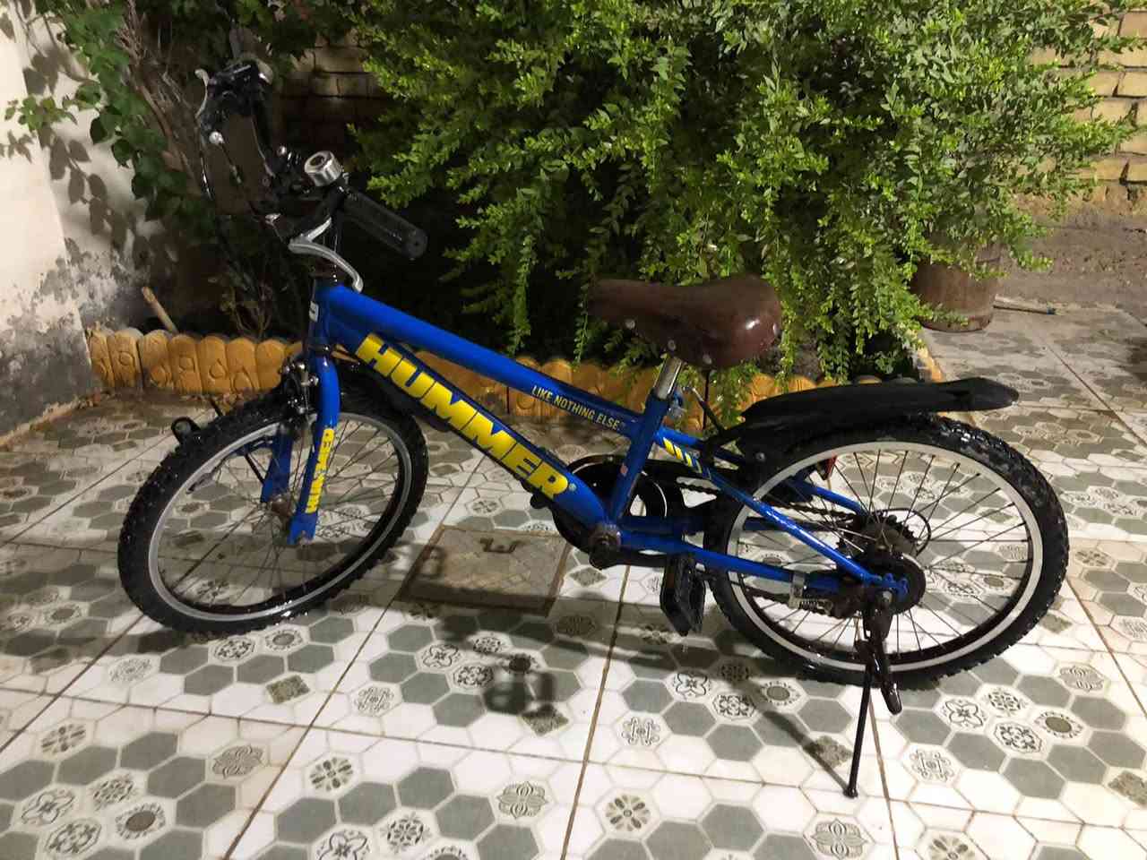 للبيع نظيفات كلش الحمر واحد حجمه 24 والثاني 27 سعر الواحد ميه وبيهن مجال والزغير حجمه 20 سعره ستين وبيه مجال الاتصال ***********
