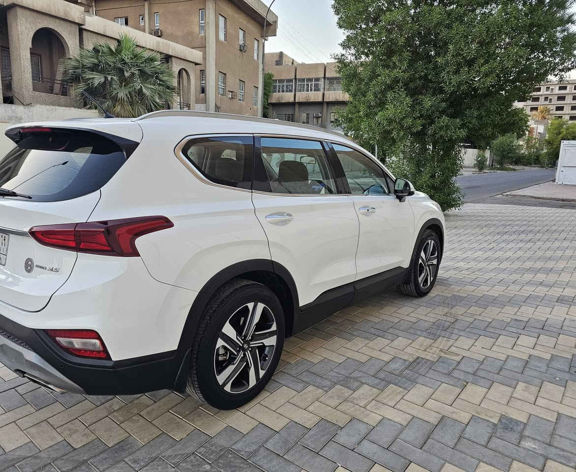 سلام عليكم  هونداي سنتافي خليجي مديل 2019 رقم بغداد باسمي محرك 6سلندر 3500 7 راكب دفع رباعي بصمه تشغيل وتشغيل عن بعد فول تحكم استيرن مانع انزاق ونحدار كروز سرعه اربع انضمه قياده ويل كب حجم 19 كروم ثلاث قطع تبريد  شاشه كامره خلفيه كامره اماميه مري شفط كشن كهربائي حساس خلفي السياره جاهزه من نقص مكاني بغداد سعر 215 رقمي  ***********
