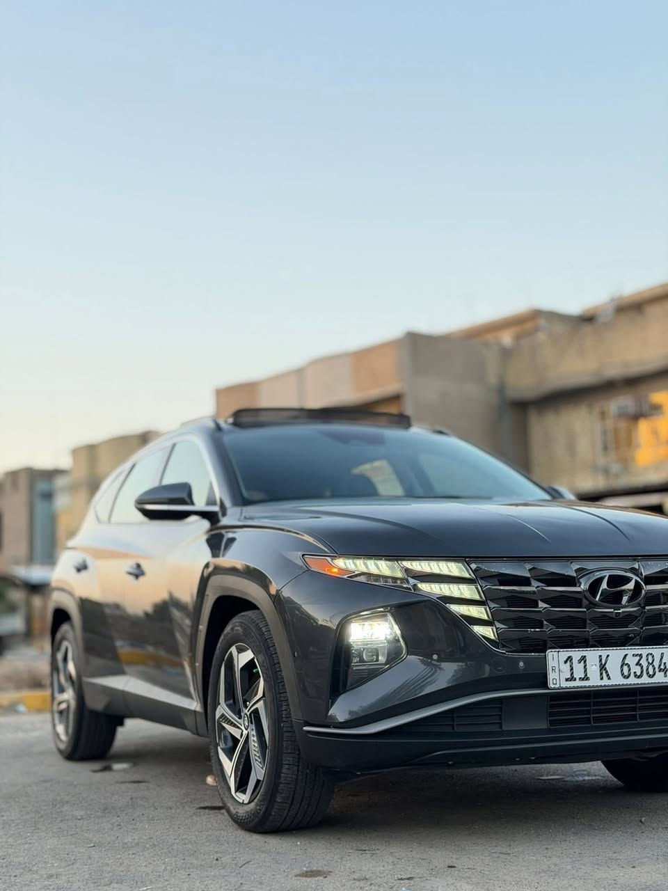 سلام عليكم
توسان 2024 للبيع فقط ماشيه 16 الف كيلو فقط 

 اعلى مواصفات بل توسان 1/1 

بانوراما 

4 كامرات 360 

كشنات جلد + كهرباء 

تدفئه تبريد كشنات 

اشاير بل مري +كامرات بل مري 

صندوك كهرباء 

شاشه جبيره 

خزن وضعيات مقعد 

رادارات + حساسات امامي خلفي

 

صور الحادث بل منشور فقط قطعه وحده يعني بنيد تبدل ونصبغ

 شواصي مسحوبه فقط بدون صبغ ! 

صور الحادث والسونار موجوده بل منشور 

سعره 188 وبيه مجال  مرقم بغداد بأسمي 

مكاني بغداد الجديده ***********
