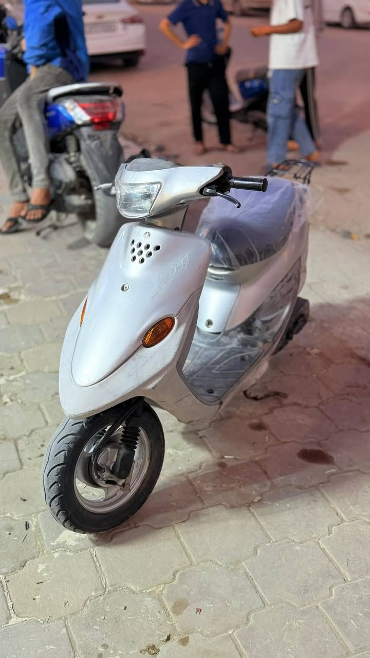 دراجه بيجي السعر 625 حاويه صاله اقل الشهر من طالعه من الحاويه الدراجه كلش جديده وكله شغاله وشلعه ومشي وصلهه موجود الدراجه كله ابلاد مامشيه بعده اخت الزيرو والدراجه شرط الفحص محتاج  واريد ابيع  ناصريه مركز  الرقم ***********
