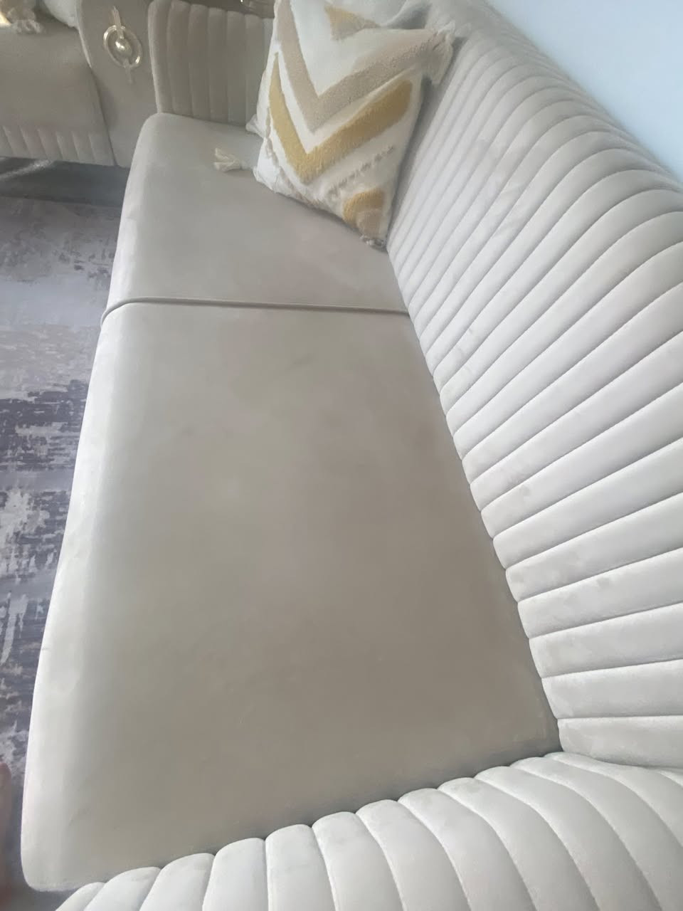 تاقم قەنەفەی لۆکو جوان لە سلێمانی بۆ فڕۆشتن


**إذا كنت صاحب هذا الإعلان وتريد حذفه لأي سبب، رجاءا أرسل رسالة إلى الدعم الفني**