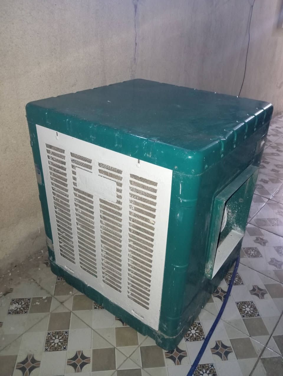 مبردة نظيفة حجم كبير للبيع 
الاتصال على هذا الرقم 0774456710


**إذا كنت صاحب هذا الإعلان وتريد حذفه لأي سبب، رجاءا أرسل رسالة إلى الدعم الفني**