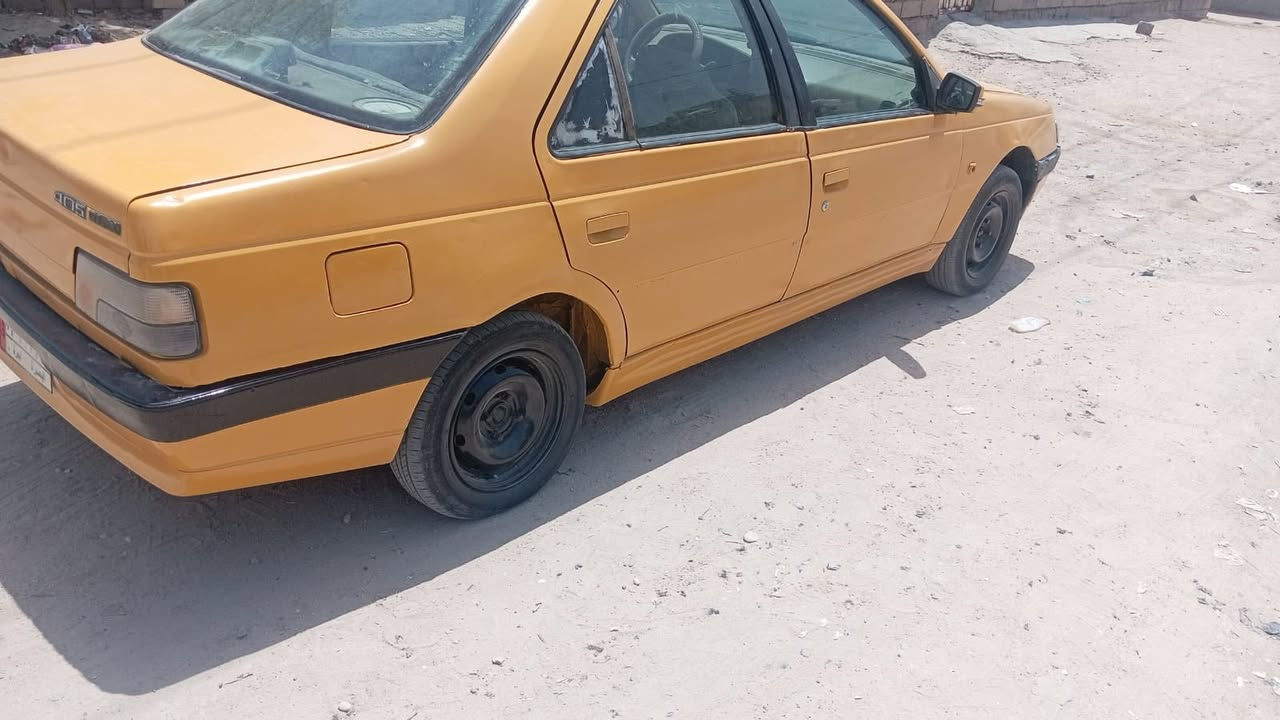 بيجو 405 رقم بصره الماني مكينه بيه كازكيت بس شرط لا دخانه ولا صوت وناعمه كير كارتون حداده طوبه دواخل كارتون سياره ضربه ما بيه سعر 10 وبيه مجال للستفسار ***********
