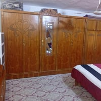 غرفة اخشاب جديده مستعمله قليل نظيفه وجديده سعرها 650 وبيها مجال مع جزا...