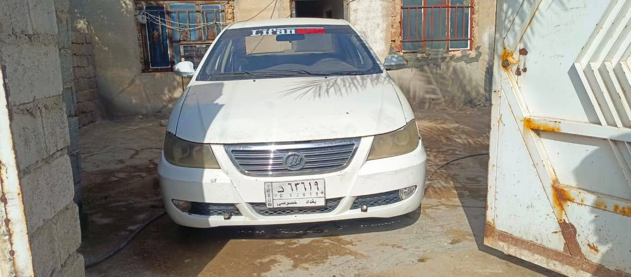 سلام عليكم ليفان موديل 2011 رقم بغداد مشروع وطني كير او تماتيك  مكينه كفاله السياره كفاله عامه لاضربه ولا صبغ فقط بيه خياسات قليله في الدوسه موضح بالصوره مكان كوت _دجيلي السعر 40وبيه مجال بسيط ***********
