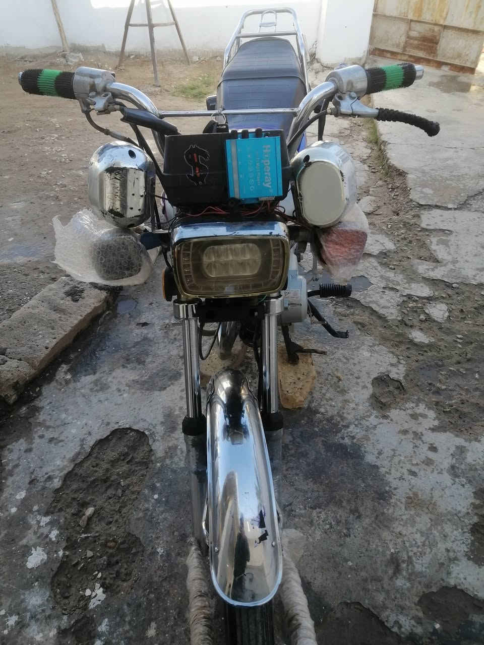 يا الله دراجه للبيع تايكر موديل ٢٠ دراجه خير من الله ما نقصها شي شغل وامشي مكاني بعقوبه العباره رقمي ***********
