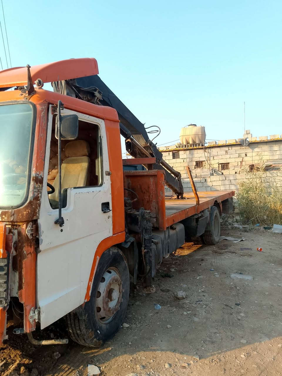 سياره كرين فالفو 7طن طول البدي 7 متر كرين مسجله بل سنويه بلاديه رقمه سليمانيه سنويه صاقطه بشهر 8 للأستفسار ***********//***********
